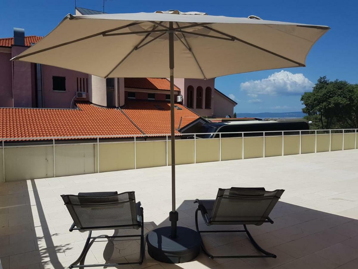 Apartment Vinodol Novi Vinodolski Buitenkant foto